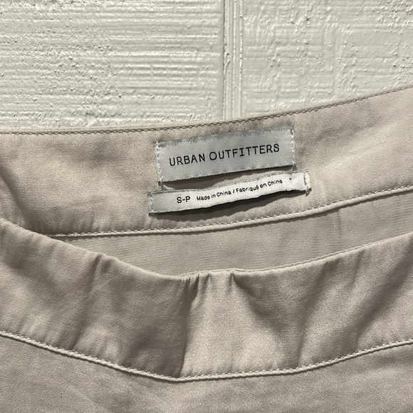 Urban outfitters light grey tank top with adjustable straps - Picture 4 of 6